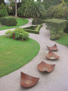 Escultura-jardines-Museo-Evaristo-Valle